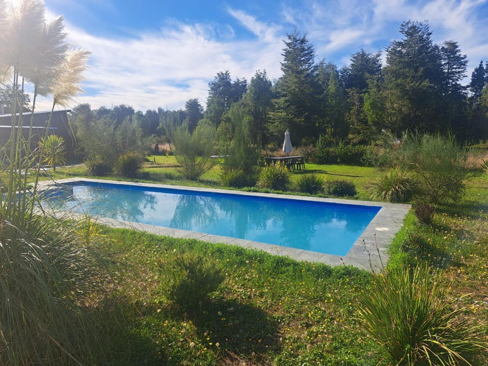 Casa Con Piscina Y Cama Elastica Casa de férias Puerto Varas