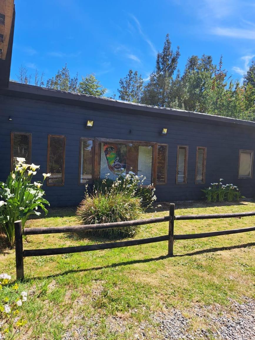 Casa Con Piscina Y Cama Elastica Casa de férias *