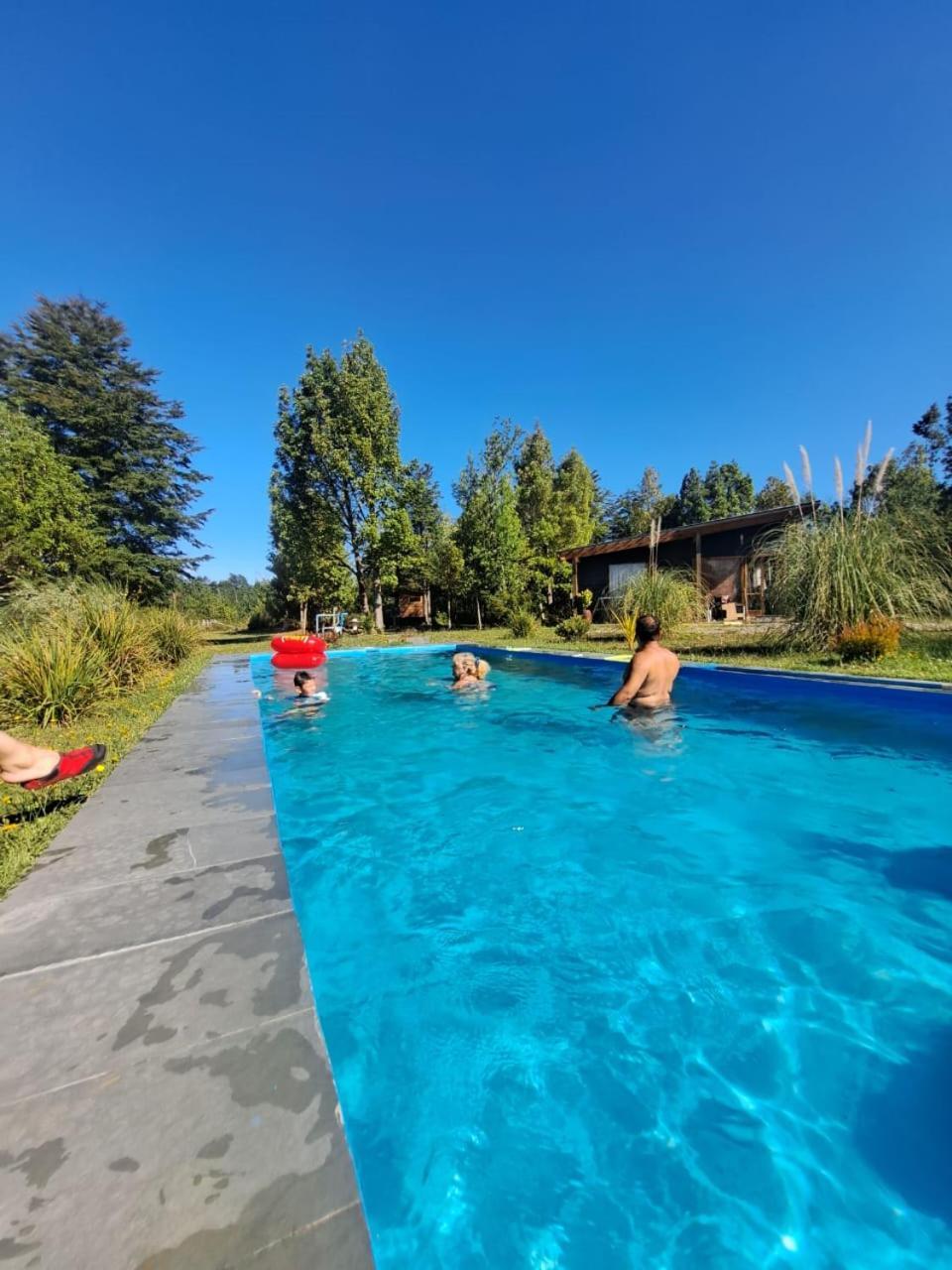 Casa Con Piscina Y Cama Elastica Casa de férias