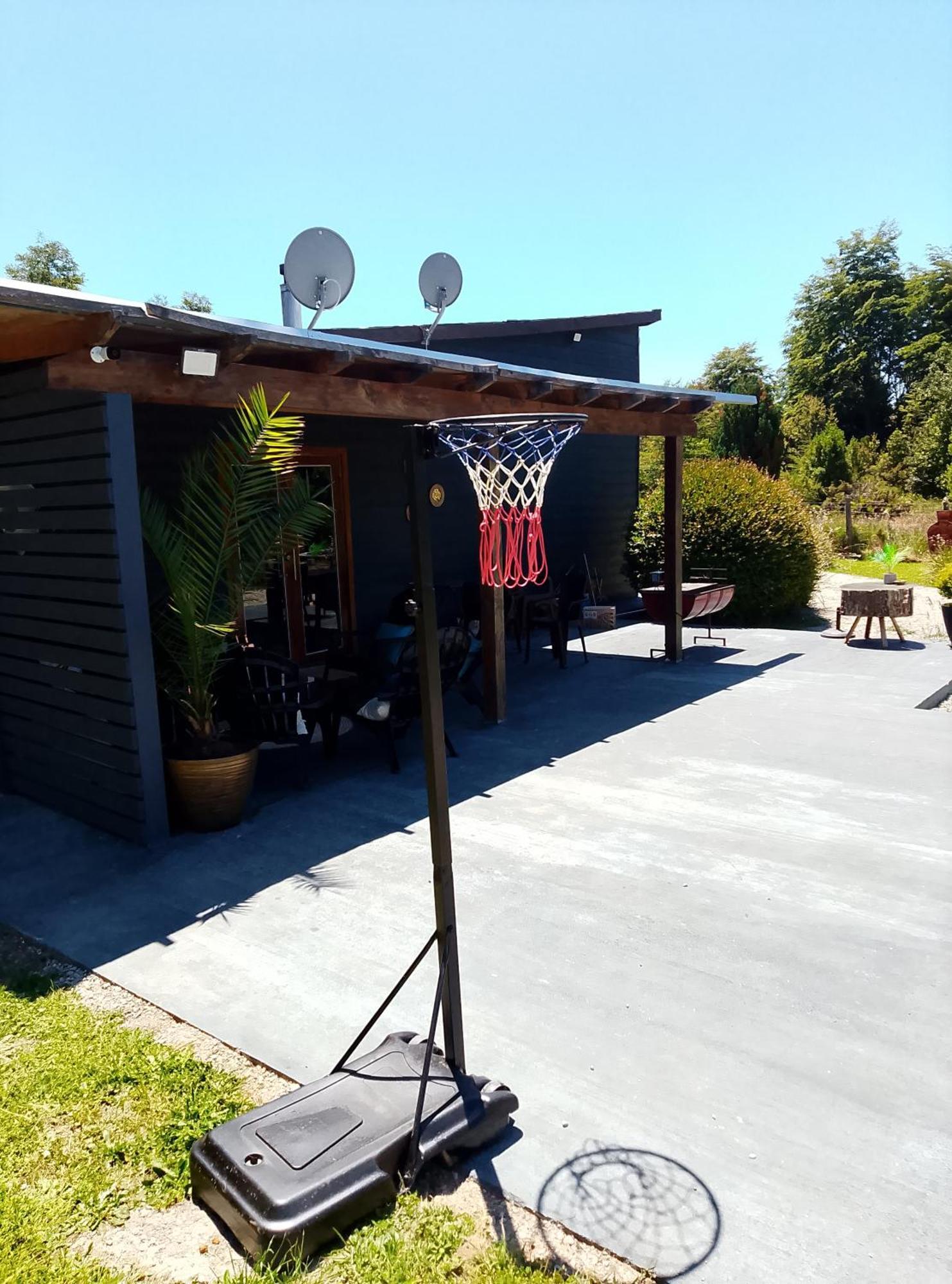 Casa de férias Casa Con Piscina Y Cama Elastica